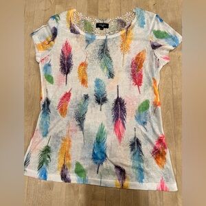 Colorful Feather Print Short Sleeve Tee